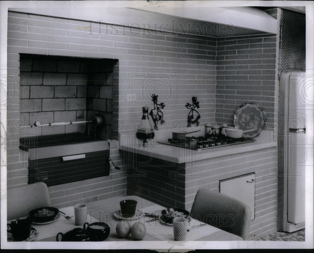 1962 Brick Kitchen America Family Decorate - Historic Images