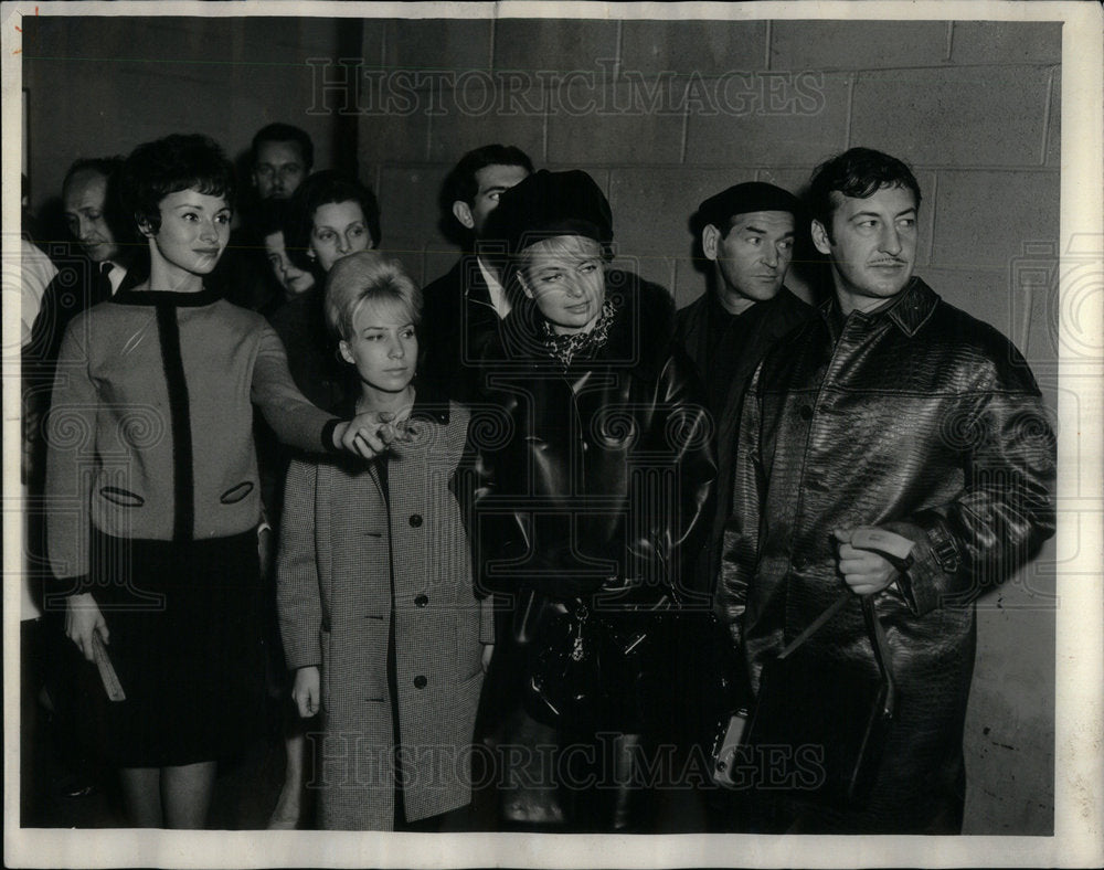 1963 Russian Circus Troupers Chicago Visit - Historic Images