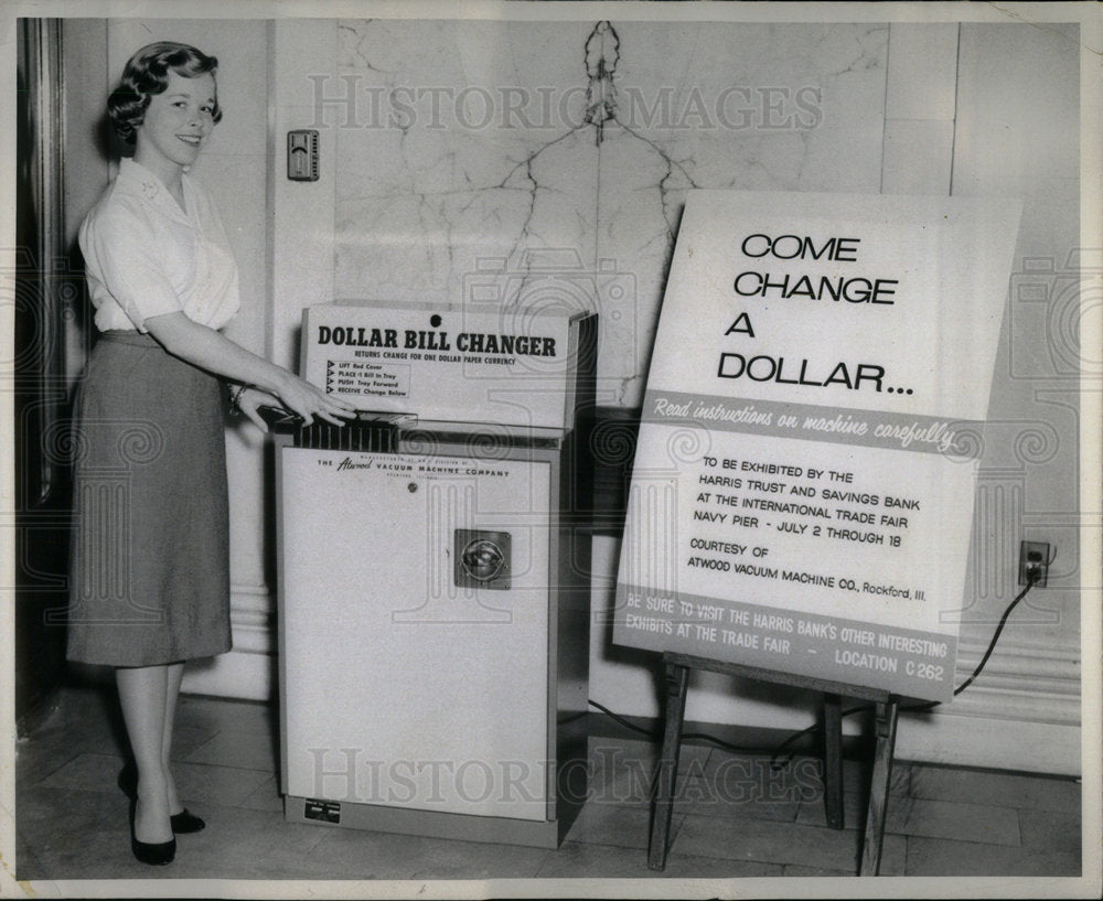 1959 Dollar Bill Changer Harris Bank - Historic Images