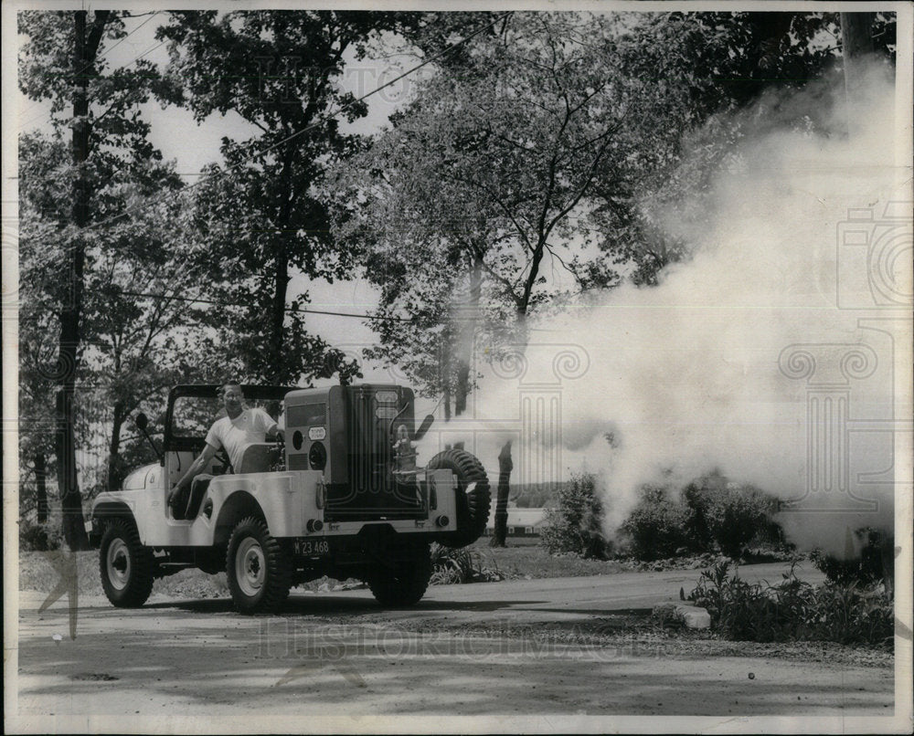 1955 YIFA Sprayer Suburban South Cook Less - Historic Images