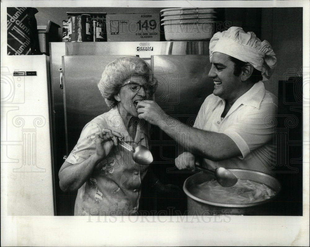 1977 Salvino Modonna &amp; mama Lena - Historic Images