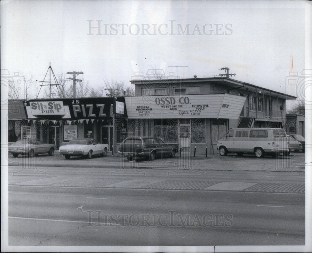 1976 OSSD Discount Store Phony Fencing Oper - Historic Images