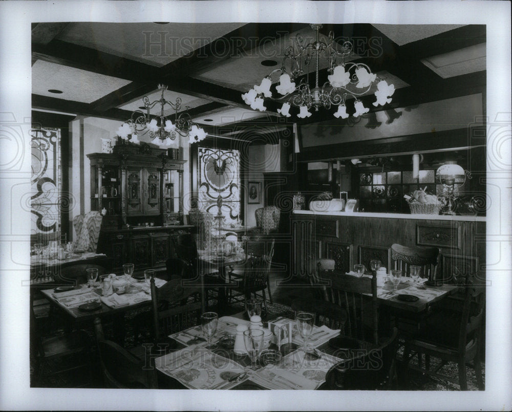 1974 Mrs. O&#39; Leary&#39;s restaurant at Hyatt Re - Historic Images