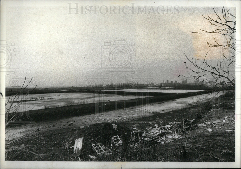 1980 Amoco Oil Company Materials Dump Site - Historic Images