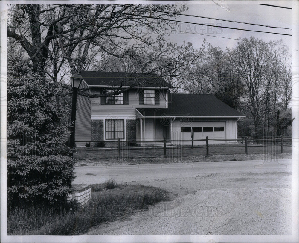 Sussex Woods Hobart, Ind. - Historic Images