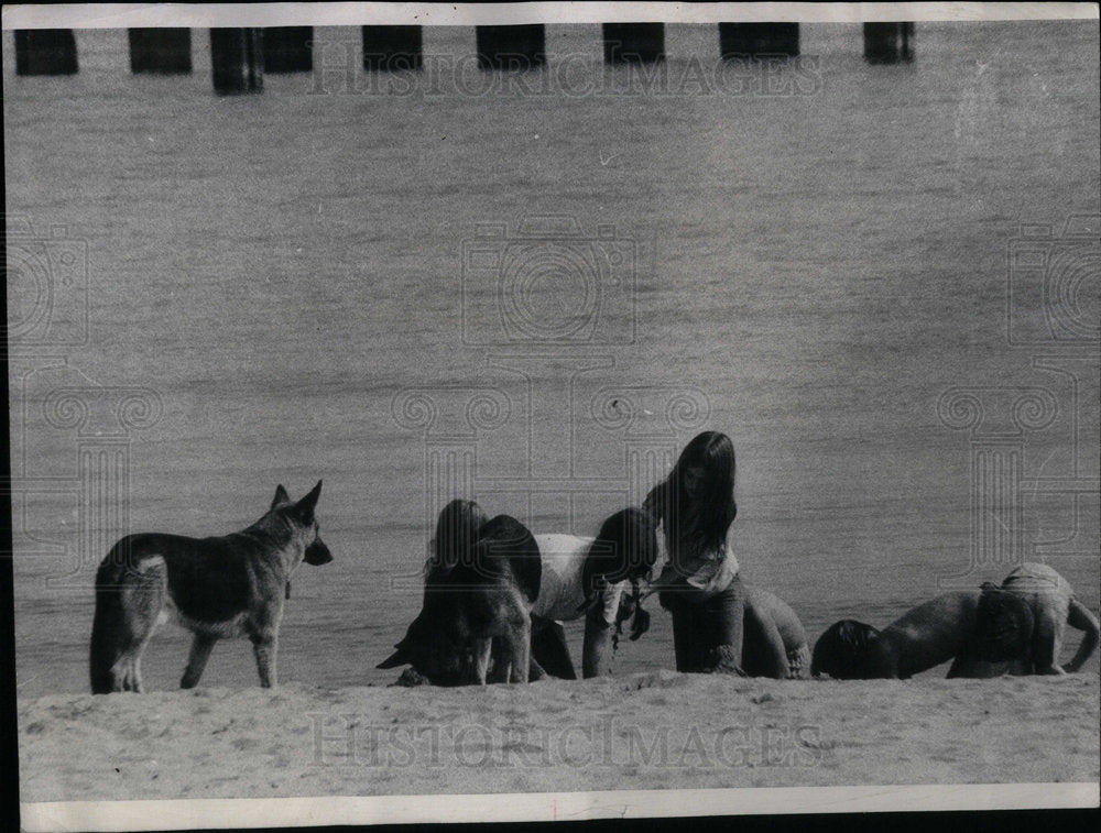 1970 Chicago North Avenue Beach - Historic Images