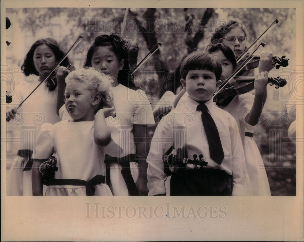 1994 Northfield Students Perform - Historic Images