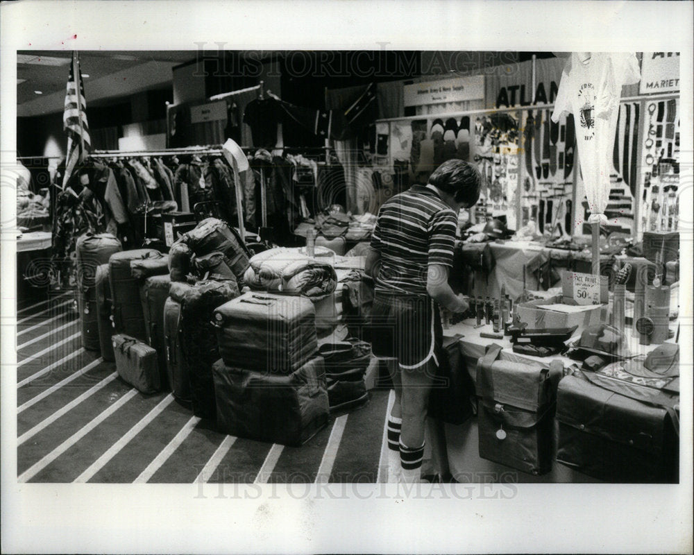 1980 Independent Surplus Exhibit Chicago - Historic Images