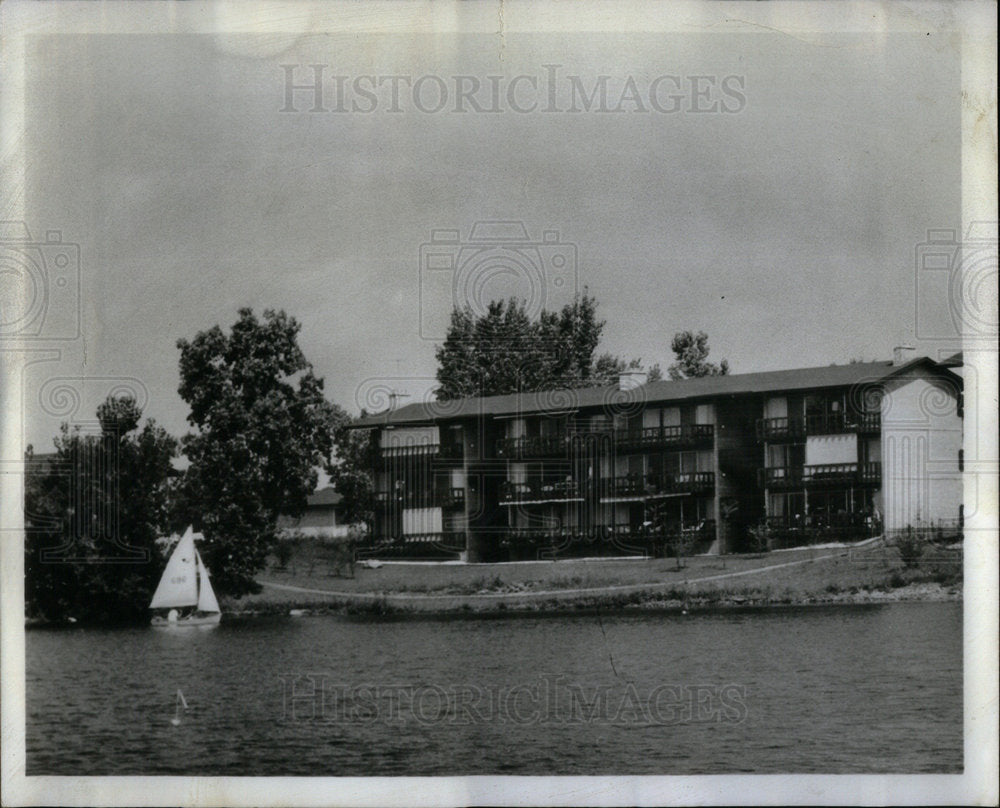 1965 Four Lakes Village Apartments - Historic Images