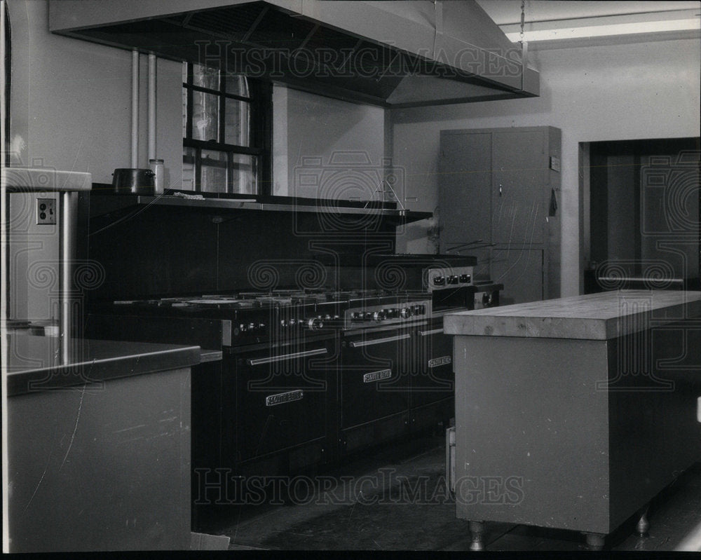 1966 Valley View Specified Education School - Historic Images