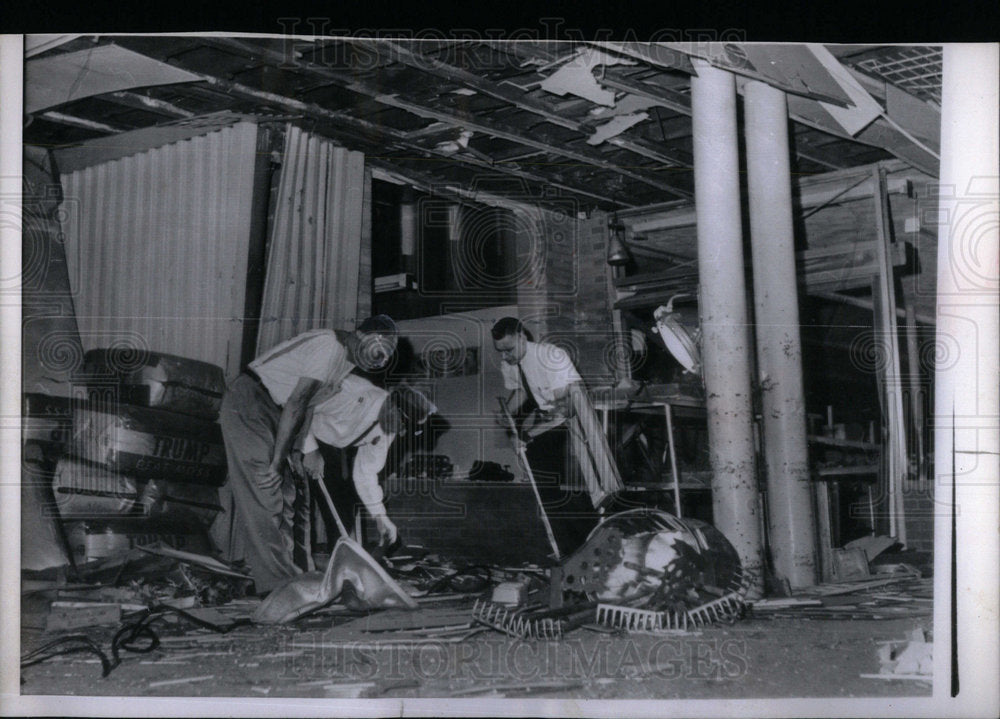 1963 St Louis Kroger Bombing Damage - Historic Images