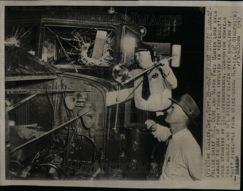 1949 Dock Storming Truck Damaged Oregon - Historic Images