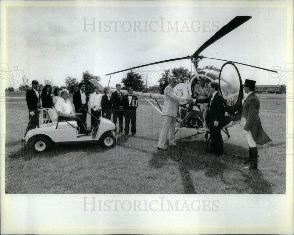 1987 Helicopter/Oak Brook Hills Luxury Stay - Historic Images