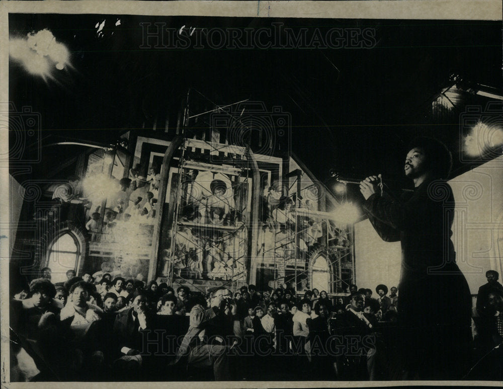 1973 Rev. Jackson addresses Roman Catholic - Historic Images