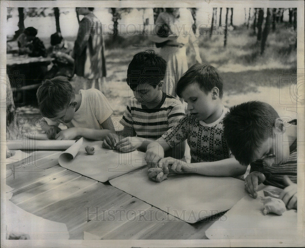 1960 Hawthord-Mellody dairy Farm Visit Farm - Historic Images