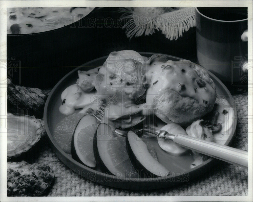 1985 Biscuits with celery soup Topping - Historic Images