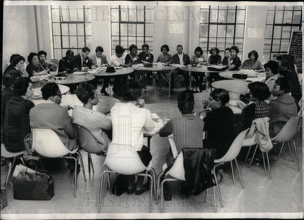 1965 Social Workers Training Halstead Area - Historic Images