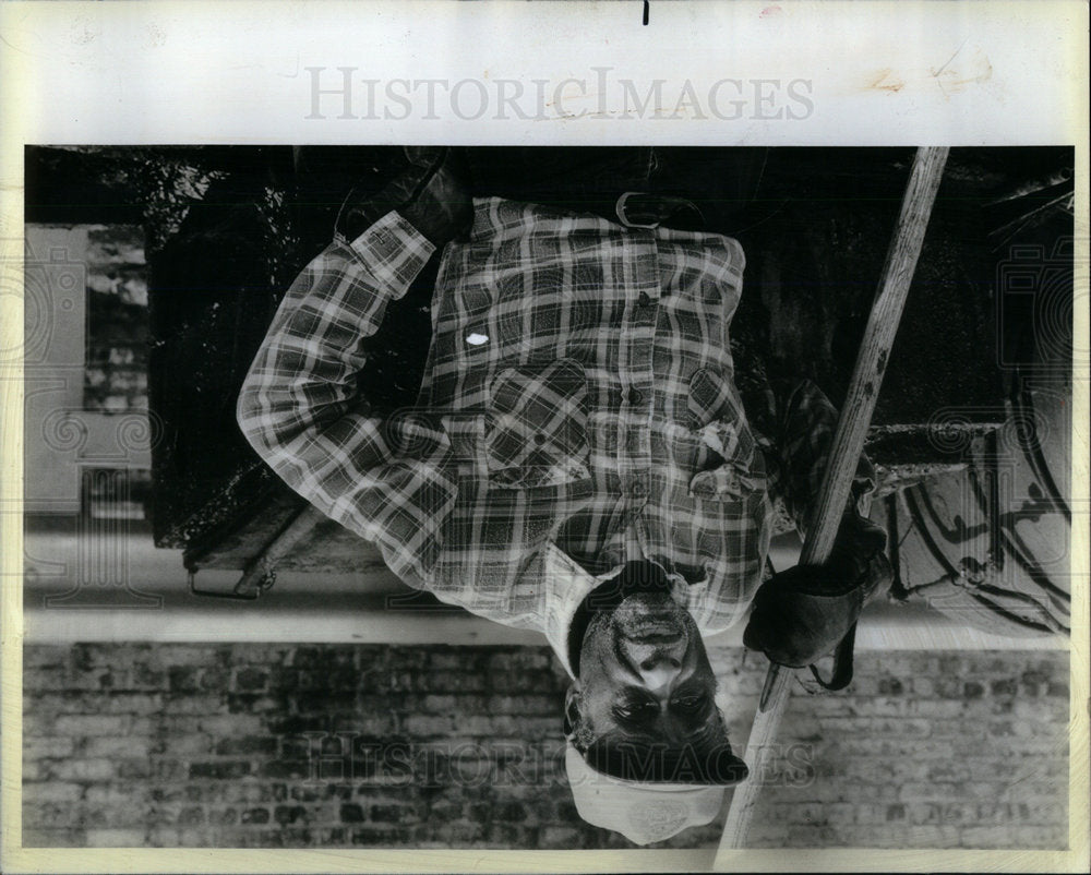 1983 Jim Johnson Aged Labor Workmen Chicago - Historic Images