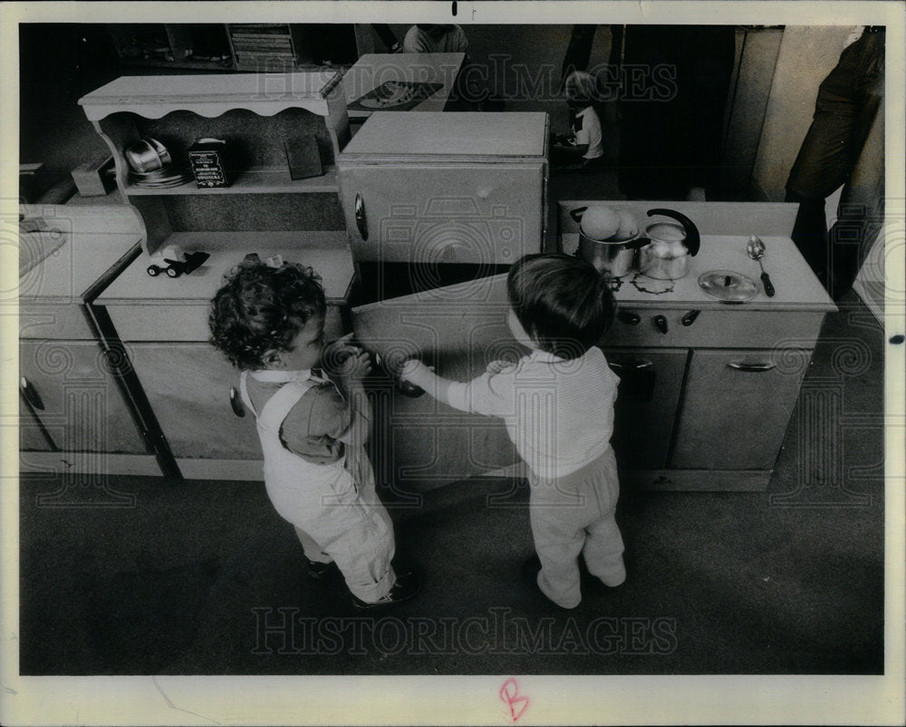 1983 Toddlers Moms Chicago Park District - Historic Images