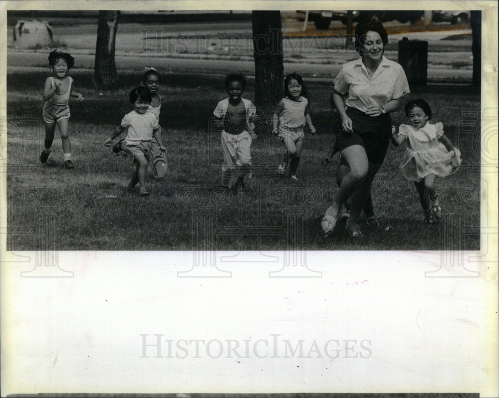 1983 Day Care Center Lakefront Jaunt - Historic Images