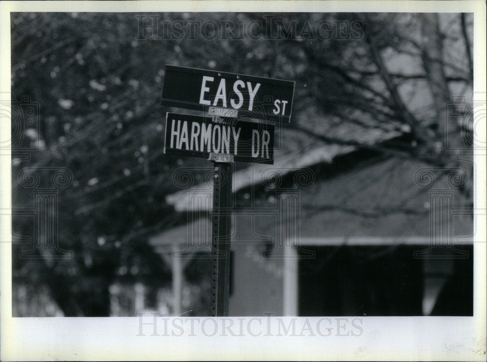 1992 Street Sign Traffic Symbols Michigan - Historic Images