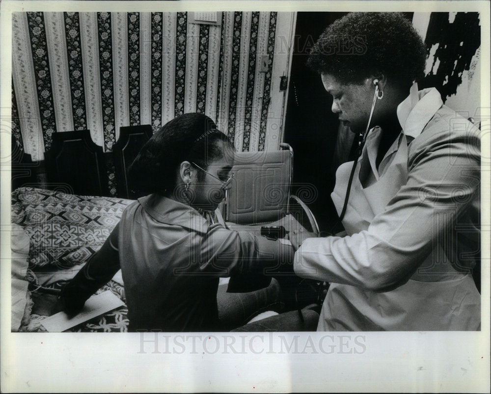 1983 Visiting Nurses Program Chicago Ill - Historic Images