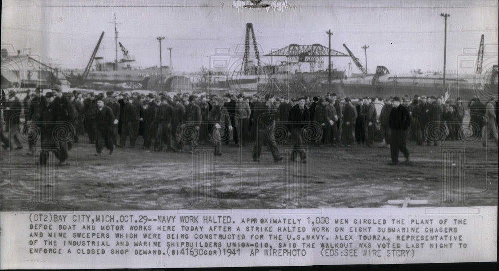 1941 Navy Work Halted - Historic Images