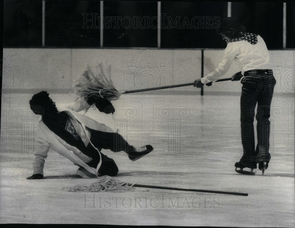 1975 Ice Antics show tricks Chastang Gati - Historic Images