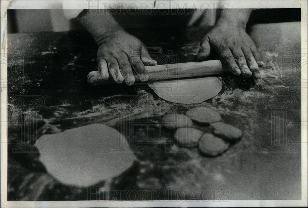 1979 Mandarin Pancakes Roll Dough - Historic Images