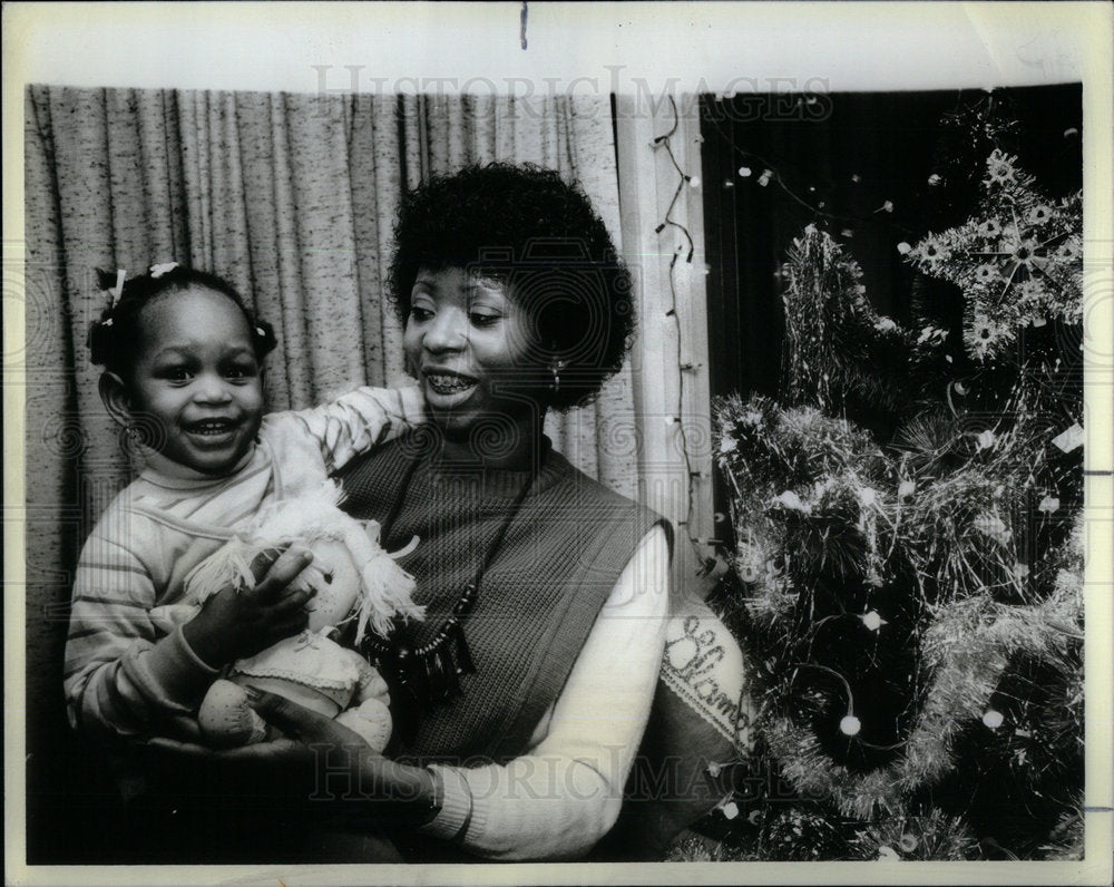 1984 Glamora Maeweather Christmas Gifts - Historic Images