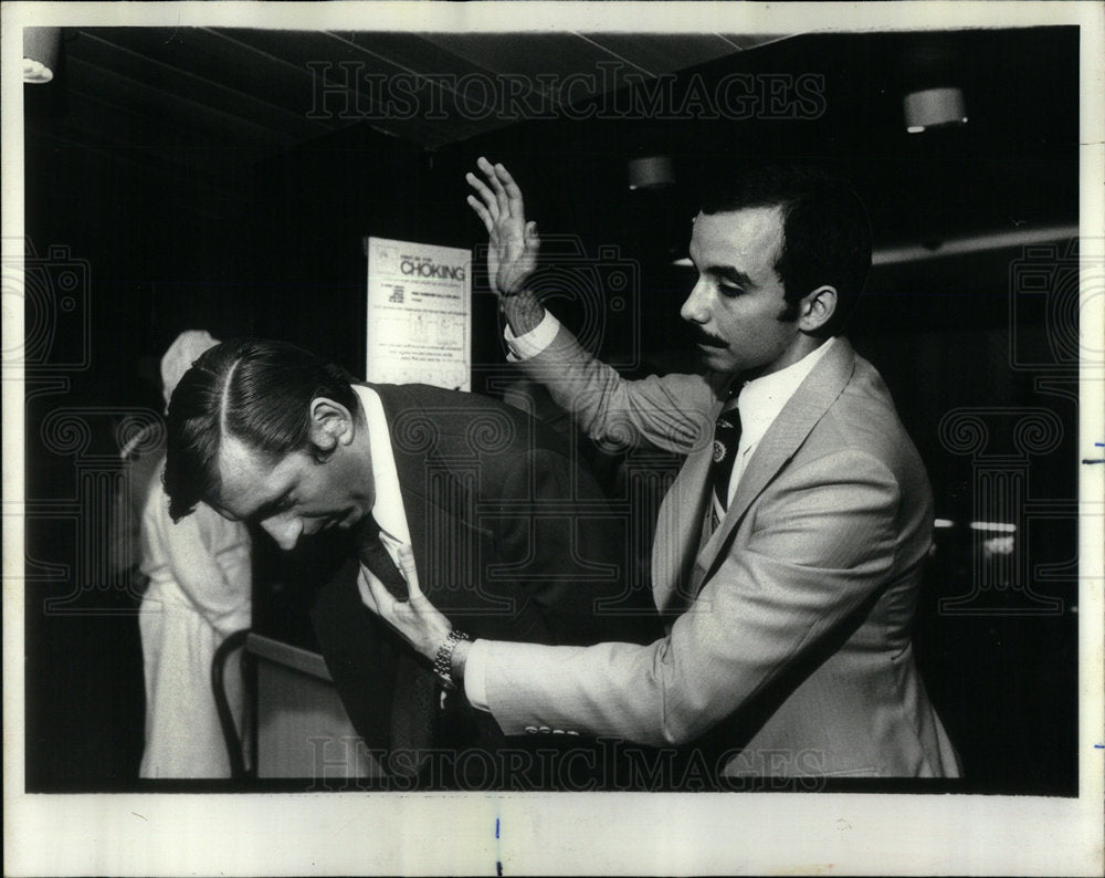 1977 Choking Prevention John Coletti - Historic Images
