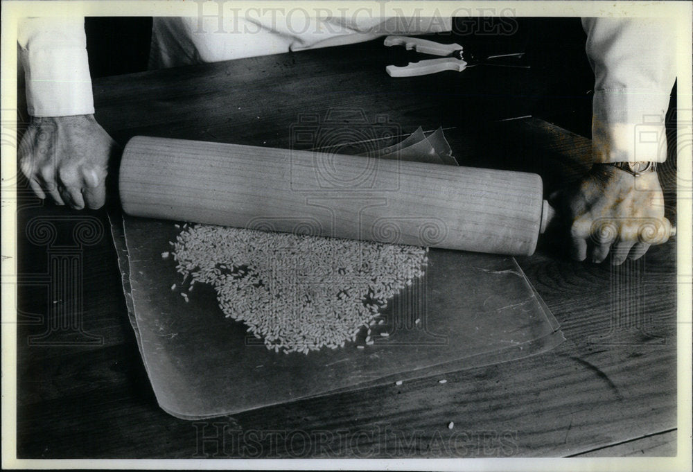 1981 Chinese Pumpkin Dish Ruth Law - Historic Images