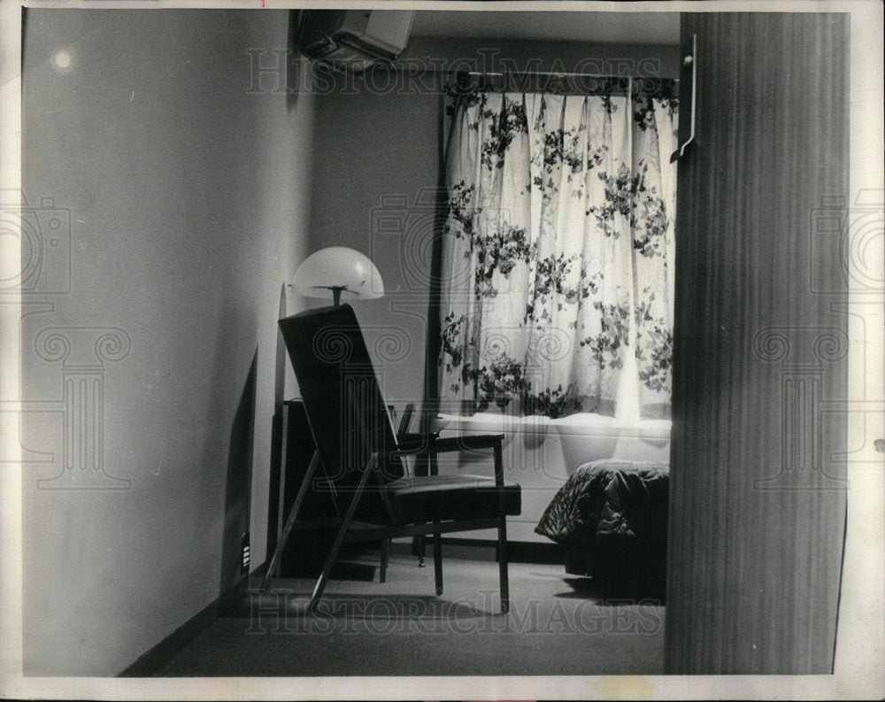 1964 Patients rooms suite St. Joseph&#39;s - Historic Images