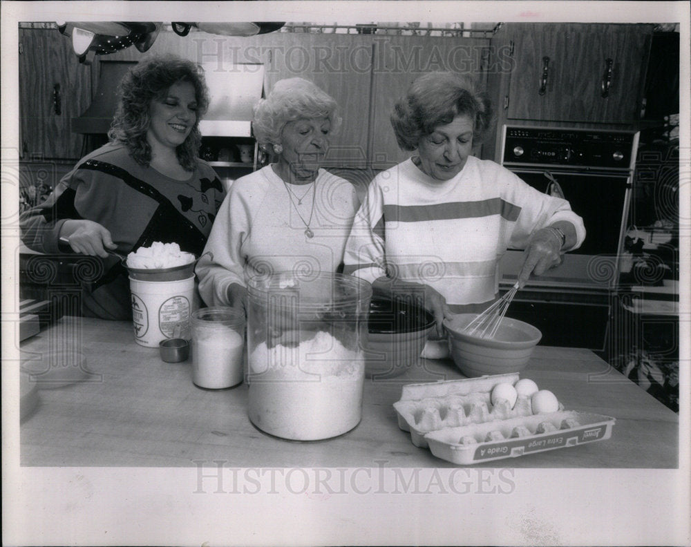 1990 Maureen Micek Minnie Orth St Joseph Da - Historic Images