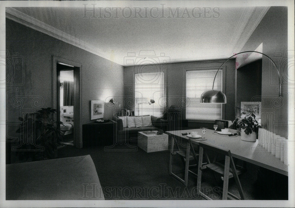 1979 Churchill Hotel Living and Dining Area - Historic Images