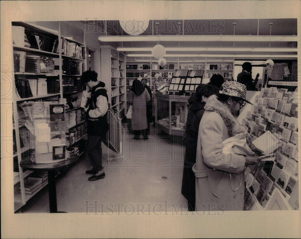 1993 bookstore at Christ Universal Temple - Historic Images