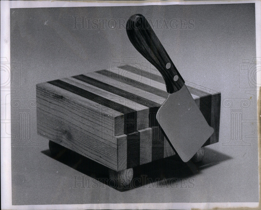 1967 Bar-Sized Chopping Block Marshal Field - Historic Images