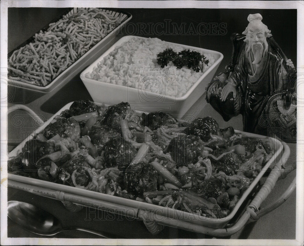 1965 Chop Suey dish using ground beef - Historic Images