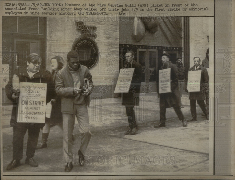 1969 Members of the Wire Service Guild pick - Historic Images