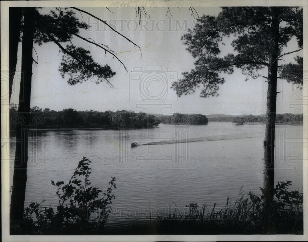 1966 The Wisconsin river - Historic Images