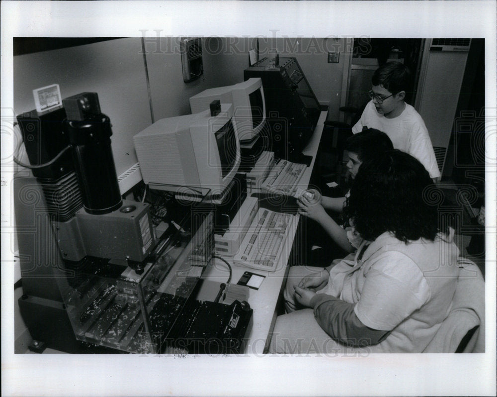 1993 Kids at Computer Chicago - Historic Images