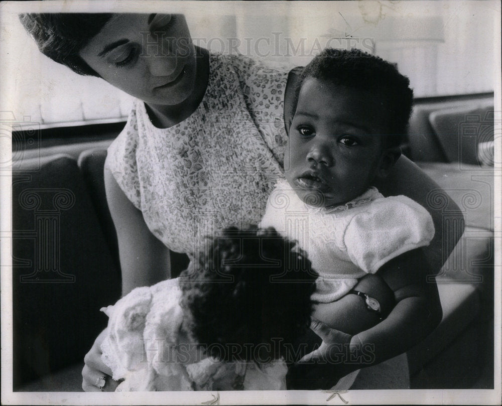 1968 baby waiting for adoption. - Historic Images