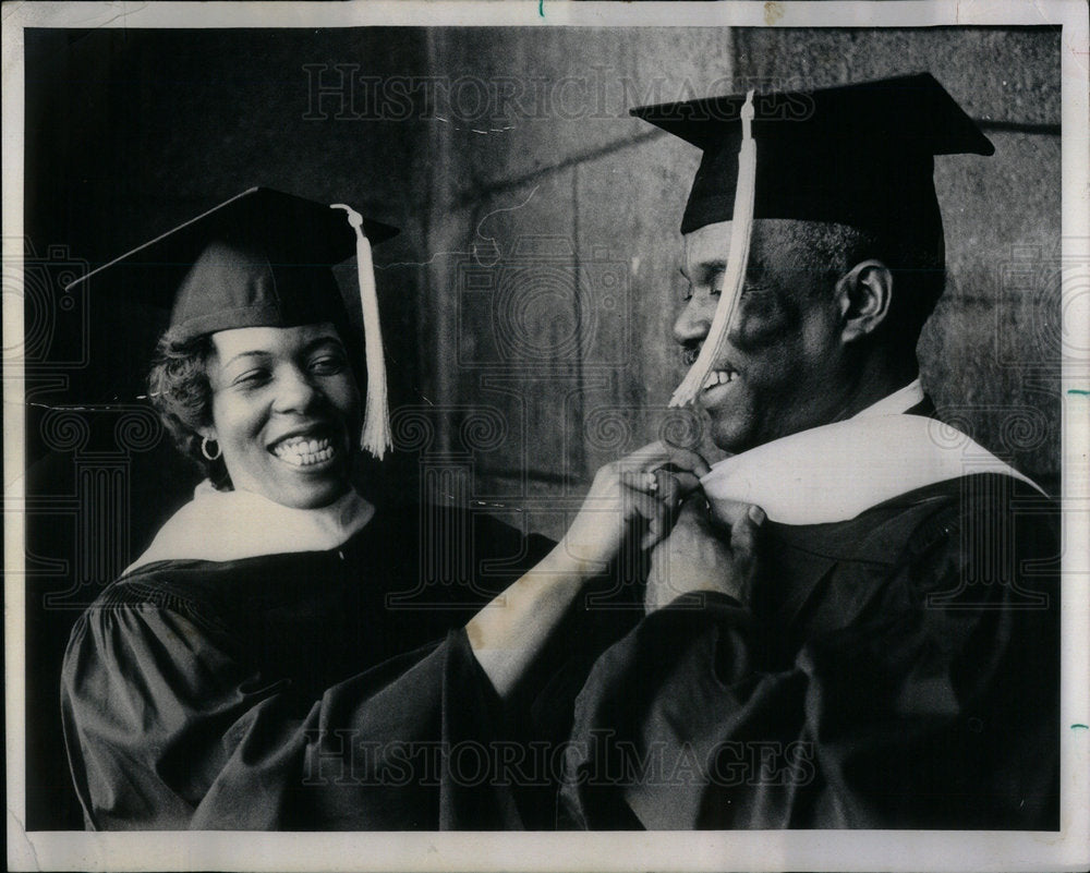 1974 Roosevelt University Graduation Donald - Historic Images