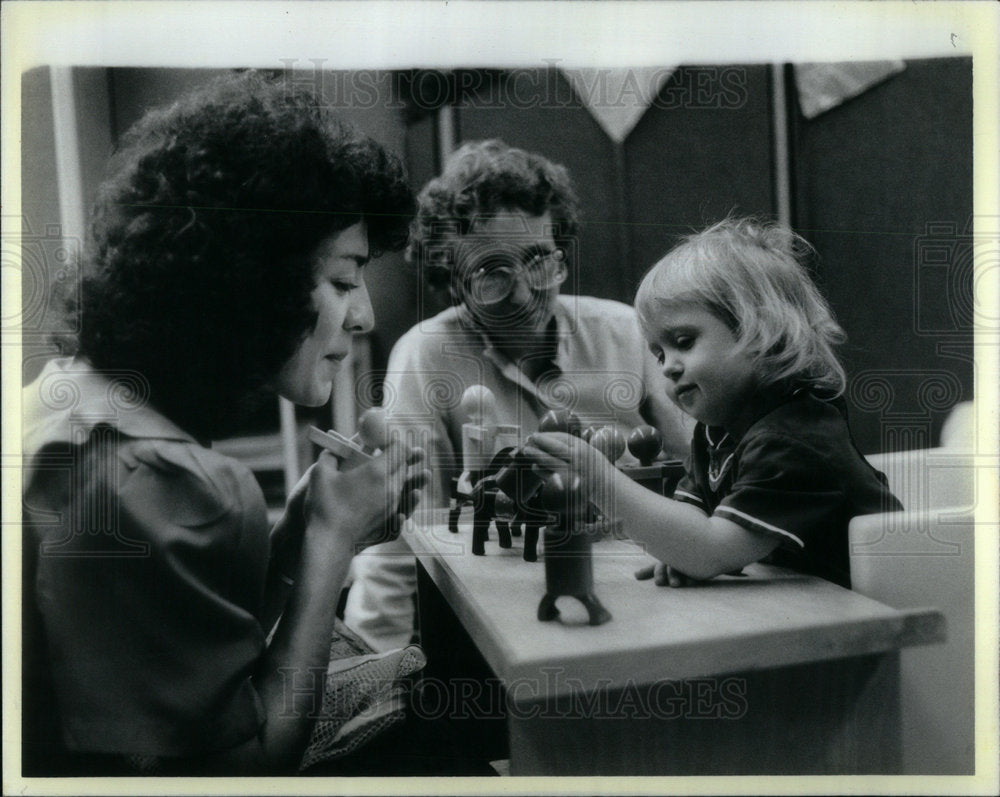 1986 Dena Stocco Racquel Reyes Play Therapy - Historic Images