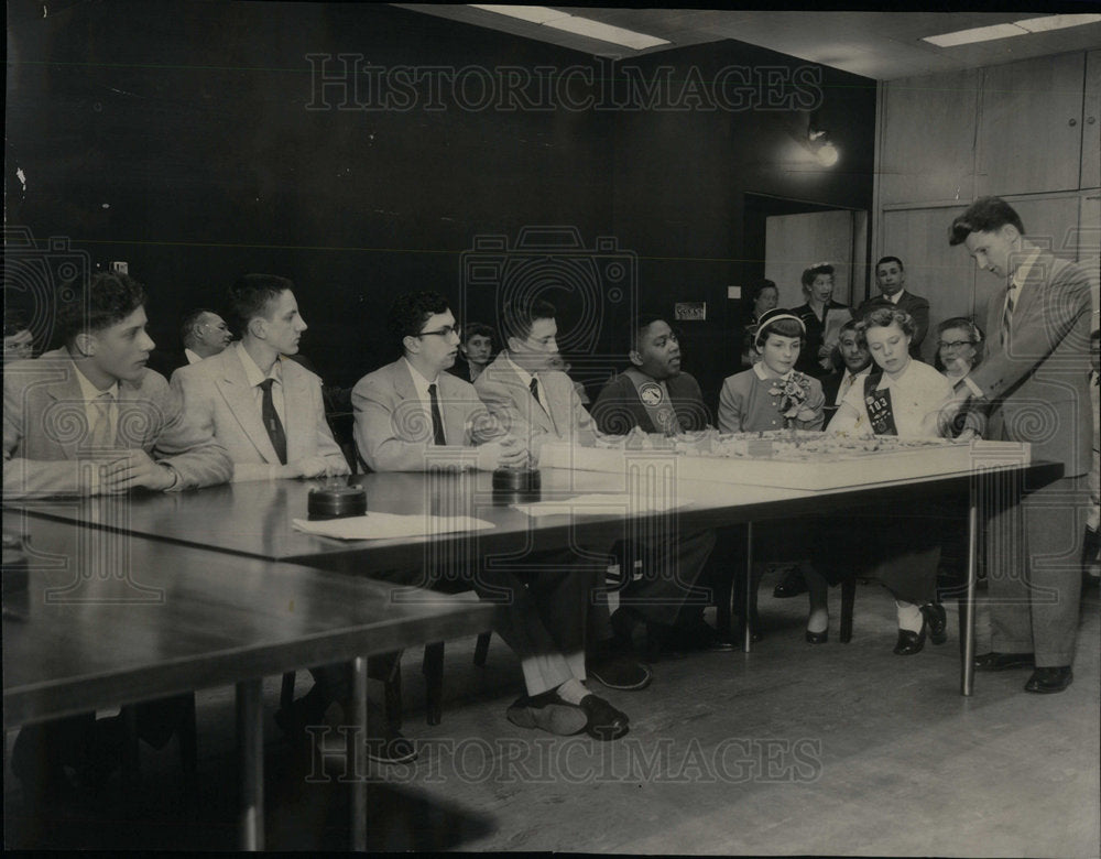 1954 City Hall Shot Long Table Office - Historic Images