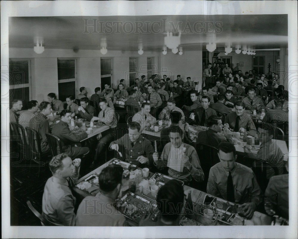 1966 Unit Military Chicago YMCA Hotel War - Historic Images