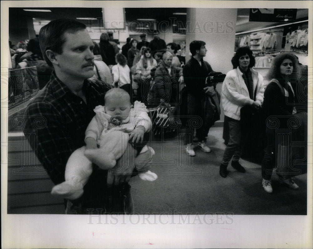 1989 Richard Carlson Tia Family Worth Wife - Historic Images