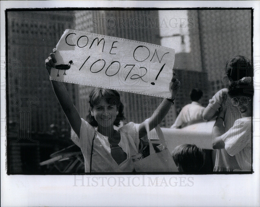 1990 Carole Musielak Chicago duck race sign - Historic Images