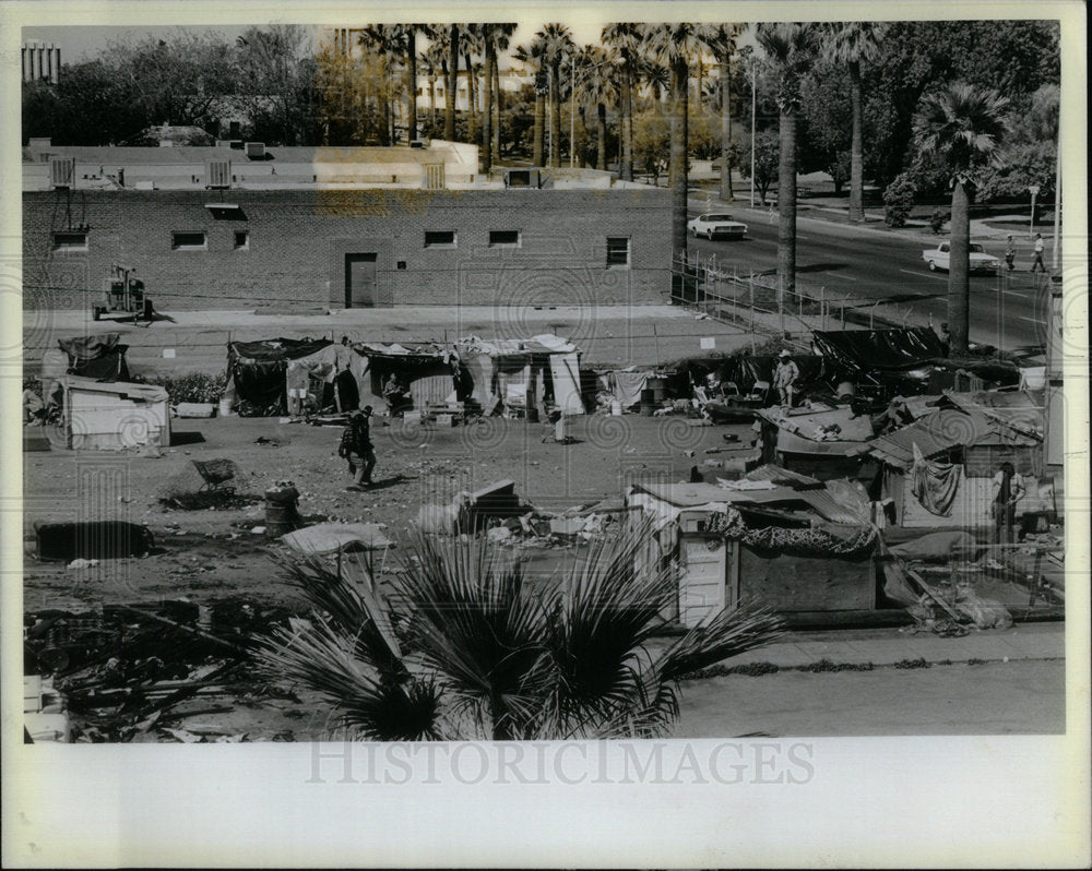 1983 Jobholders Homeless People Winter - Historic Images