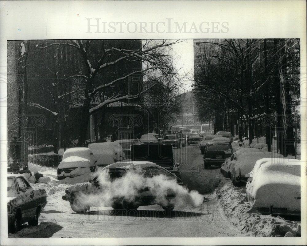 1979 Tire Air Small Car Ice Snow Stall - Historic Images